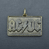Кулон AC/DC КСН283