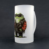 Кружка пивная стеклянная Жаба Байкер MB008